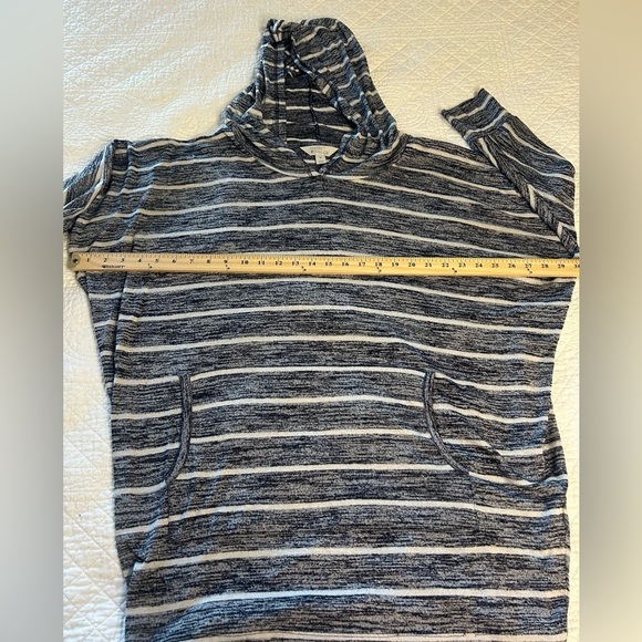 Stitch Fix Market and Spruce Navy/Cream Stripe Tunic with Hood. Size XXL. - Picture 3 of 5